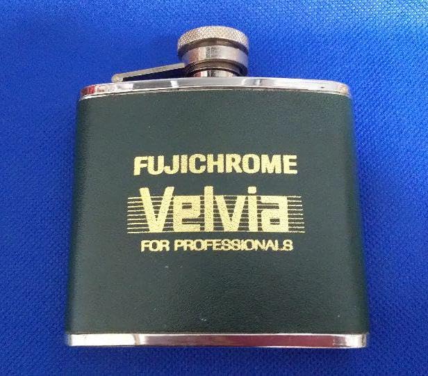 Amazon.co.jp: FUJICHROME Velvia Flask Bottle : Home & Kitchen Amazon.co.jp: FUJICHROME Velvia Flask Bottle : Home & Kitchen